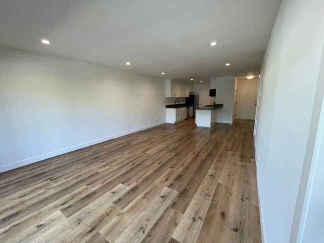 Photo - 1284 Havenhurst Dr Unit 202