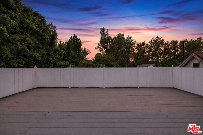 Photo - 4309 Gentry Ave