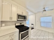 Photo - 960 S Ardmore Ave Unit 2