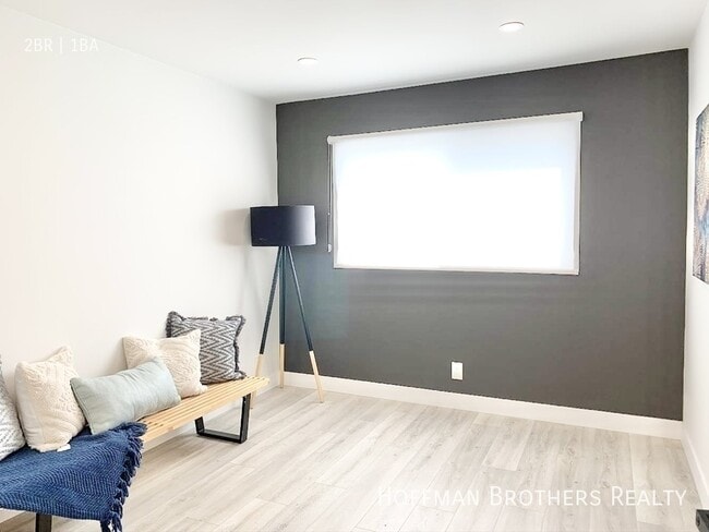 Photo - 8753 Langdon Ave Unit 214