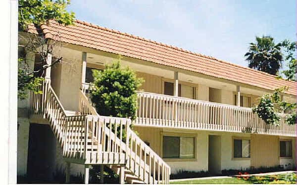 Photo - Sunset Drive Apartments