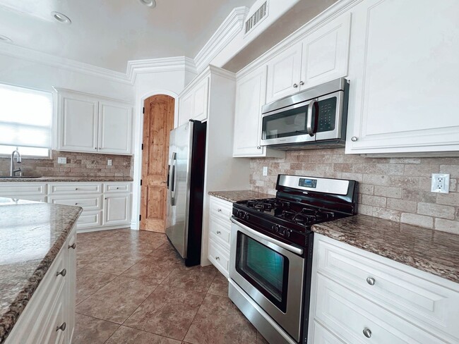 Gorgeous Custom Home in Carlsbad - 1 Mile ... - Gorgeous Custom Home in Carlsbad - 1 Mile ...