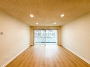 Photo - 6039 Whitsett Ave Unit 202