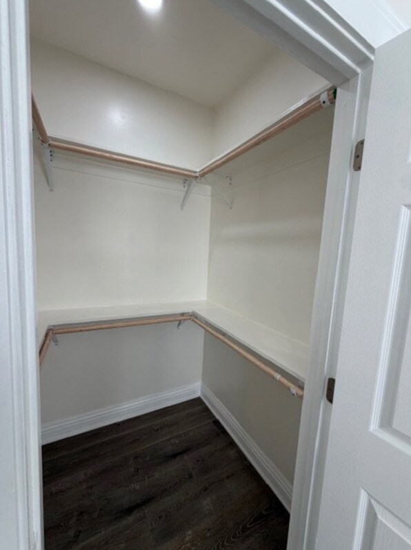 Photo - Heliotrope Apartments