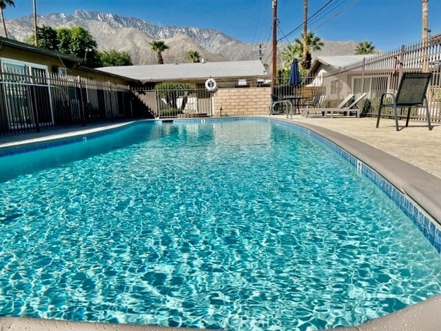 Building Photo - 686 E Cottonwood Rd Unit 7