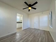 Photo - 6200-6202 Unit 6200