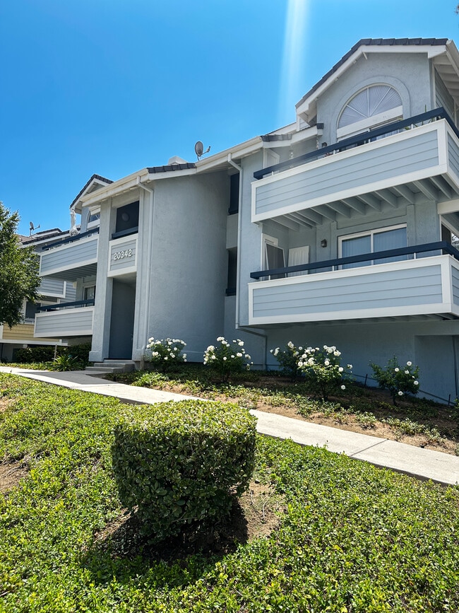 Exterior - 20342 Rue Crevier Unit 613