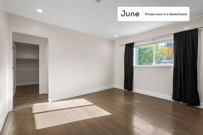 Photo - Room in Shared 4 bed/2 bath home Unit D