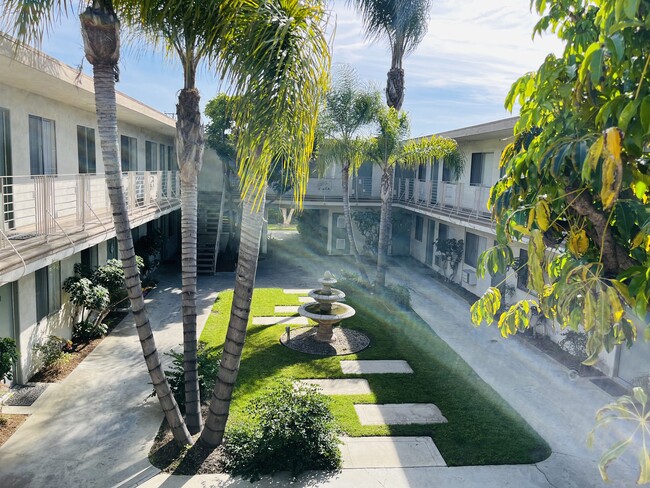 Tropical Breeze - Tropical Breeze Apartments