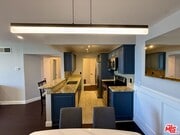 Photo - 8530 Holloway Dr Unit 318
