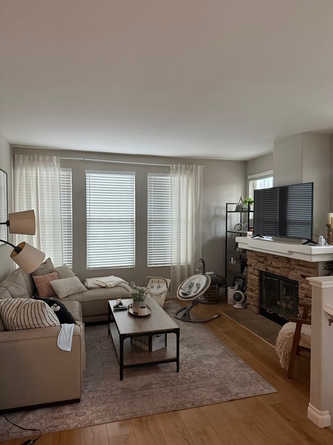 Building Photo - 12057 World Trade Dr Rental