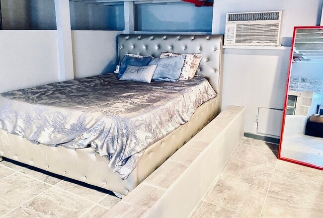 bedroom 2 - 2366 Nichols Canyon Rd