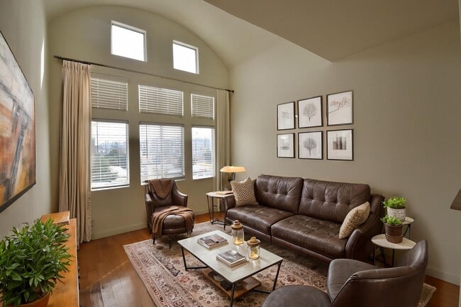 Photo - 425 N Alvarado St Unit 104