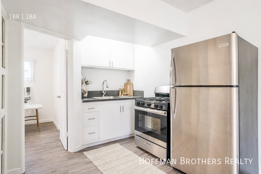 Photo - 4558 W 173rd St Unit AA