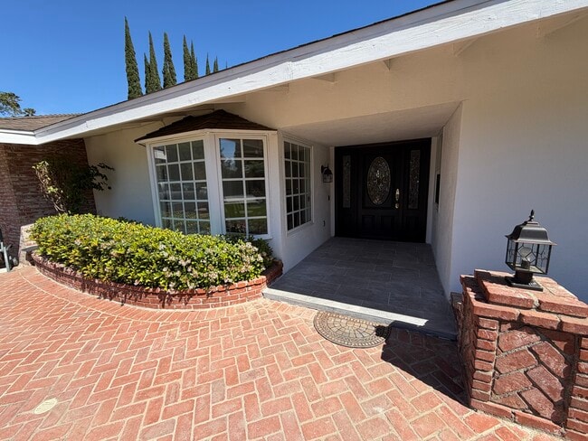 Photo - 9660 Vanalden Ave