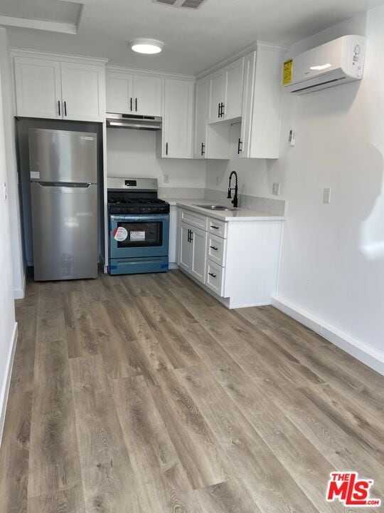 Photo - 6627 Kraft Ave