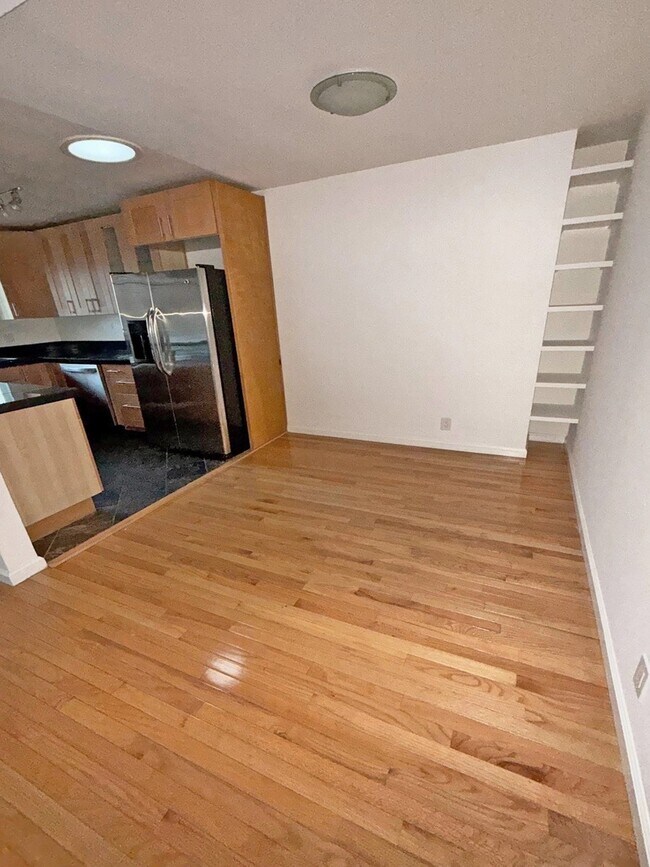 Photo - 1931 S Shenandoah St Unit 2