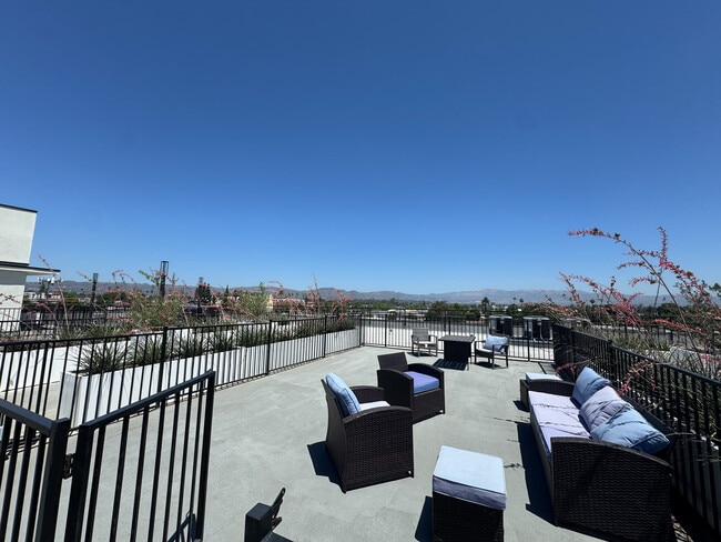 Photo - Eton View Apartments