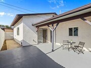 Photo - 15803 Chatsworth St