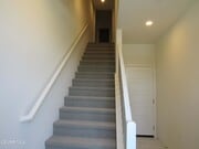 Photo - 527 Winchester Dr