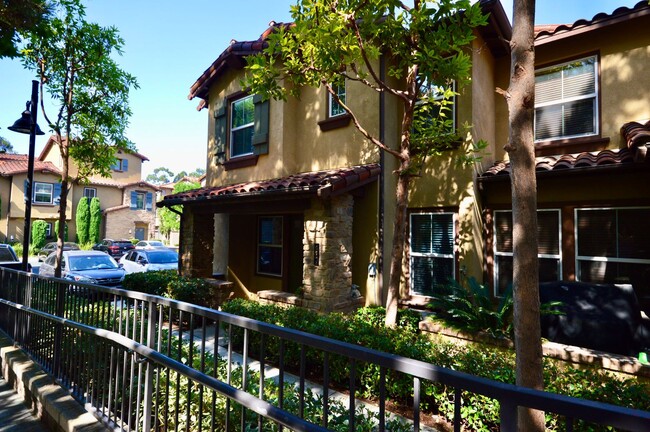 Photo - Charming 3-Bedroom Irvine Condo with Attac...