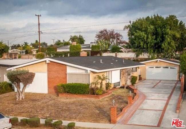 Building Photo - 12938 Biola Ave