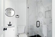 Photo - 823 W 78th St Townhome