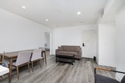 5BD, 4BA - 1,591SF - Living Room - 1539 Beloit Ave