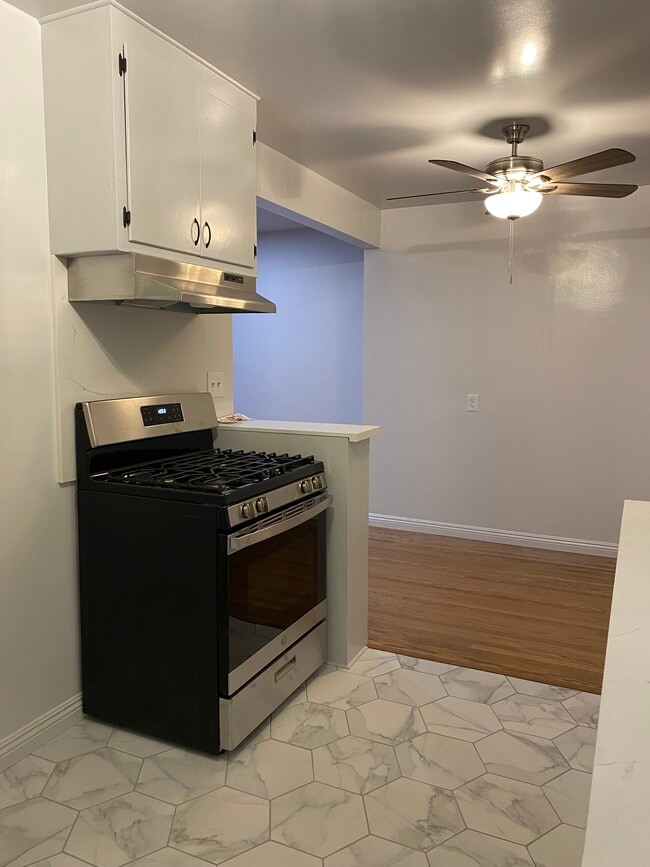 Stainless Steel Range - 700 S Louise St Unit 702