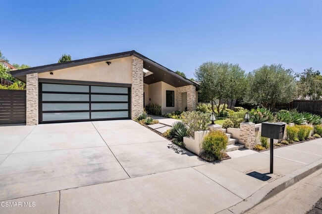Photo - 3214 Fermi Dr