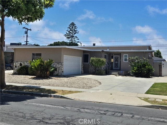 Building Photo - 18717 Cranbrook Ave