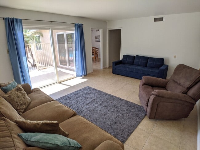 Photo - Beautiful 3 Bedroom Home with Pool