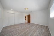 Photo - 3025 Sherwood Ave