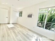 Photo - 318 S Mariposa Ave