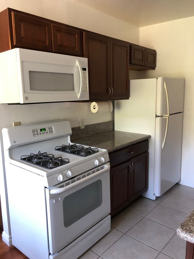 Photo - 3232 Estara Ave