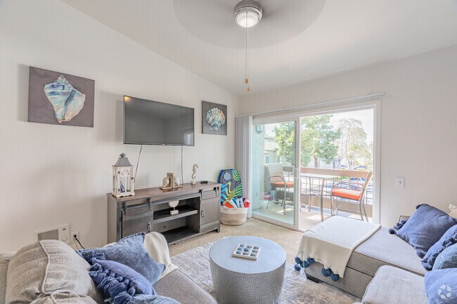 2BR, 2BA - 884SF - Canyon Club Apartments