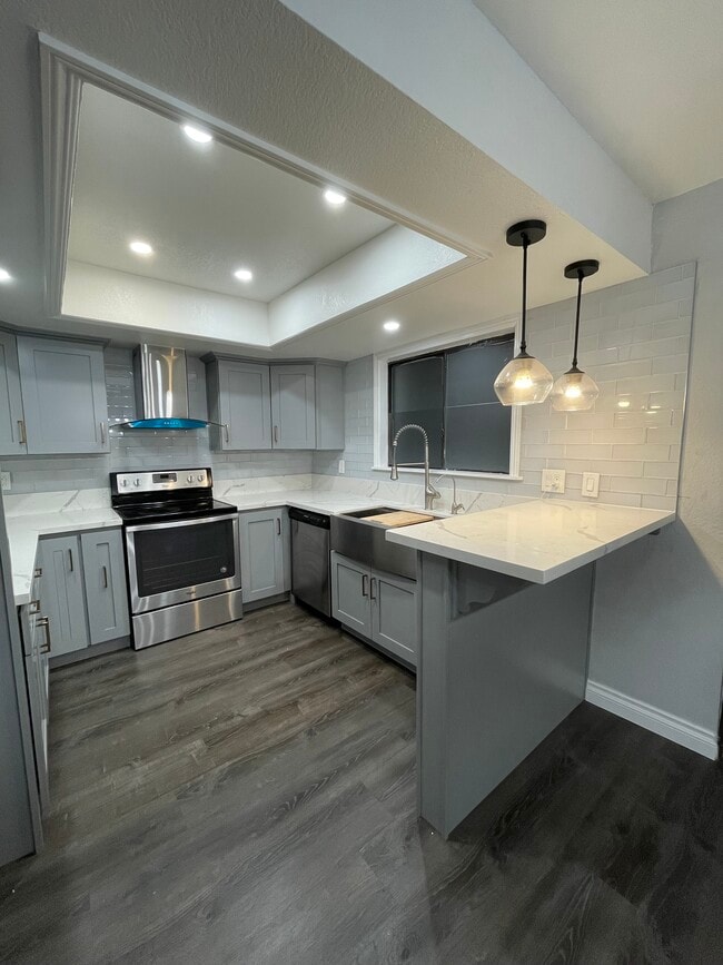 Quartz countertops and reverse osmosis water - 3355 Myrtle Ave