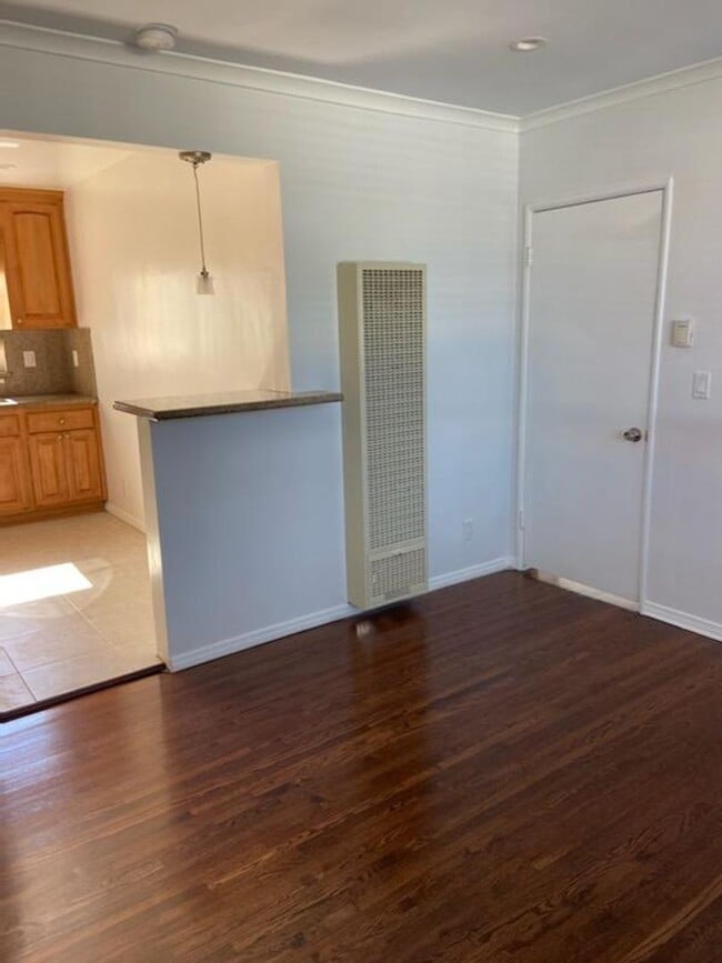 Photo - 5213 W 120th St Unit 2