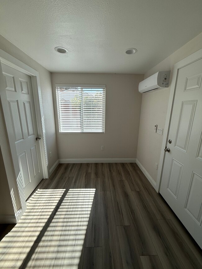 Photo - 712 S Myrtle Ave