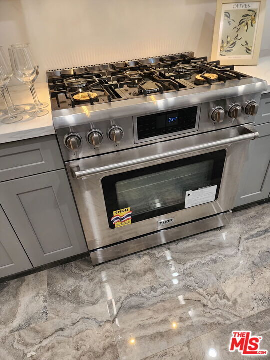 Photo - 15101 Killion St