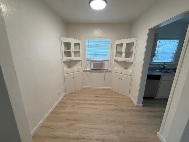 Photo - 1521 Dixon St