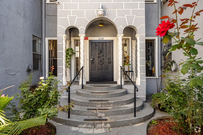 Entrance - Loma Hill