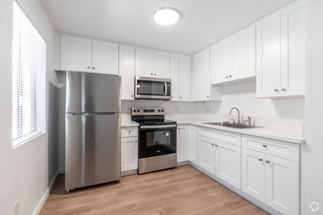 Interior Photo - Parkhill Apts