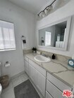 Photo - 748 W Washington Blvd