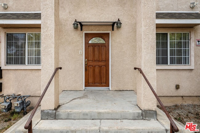 Photo - 339 Newland St