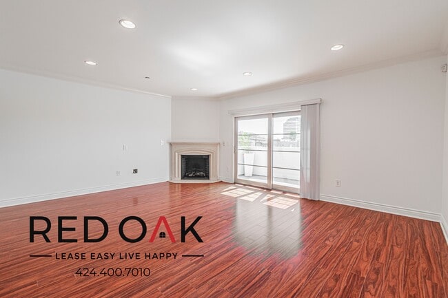 Building Photo - 11848 Kiowa Ave Unit PH4 Rental