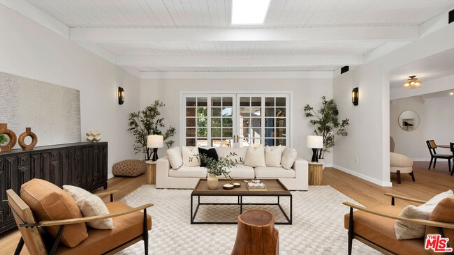 Photo - 4559 Morella Ave