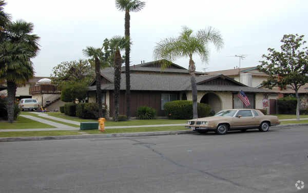 Photo - Delano Apartments