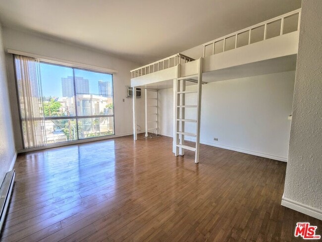 Photo - 1440 Veteran Ave Condo Unit 522