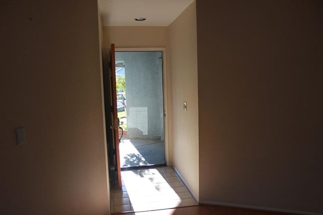Photo - 28620 Avocado Pl